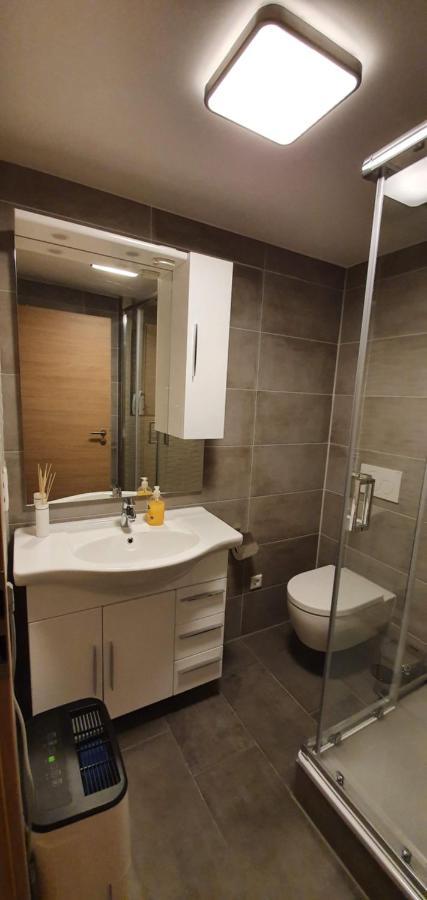 Neue Privatzimmer, Wifi und Kaffee inklusive Lörrach Exterior foto