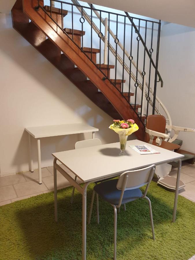Neue Privatzimmer, Wifi und Kaffee inklusive Lörrach Exterior foto