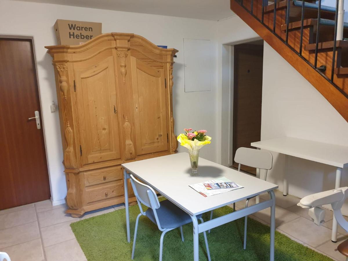 Neue Privatzimmer, Wifi und Kaffee inklusive Lörrach Exterior foto
