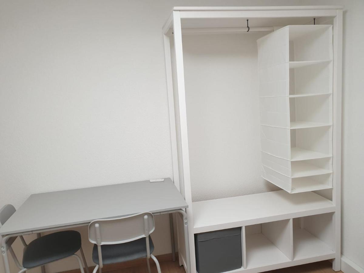 Neue Privatzimmer, Wifi und Kaffee inklusive Lörrach Exterior foto